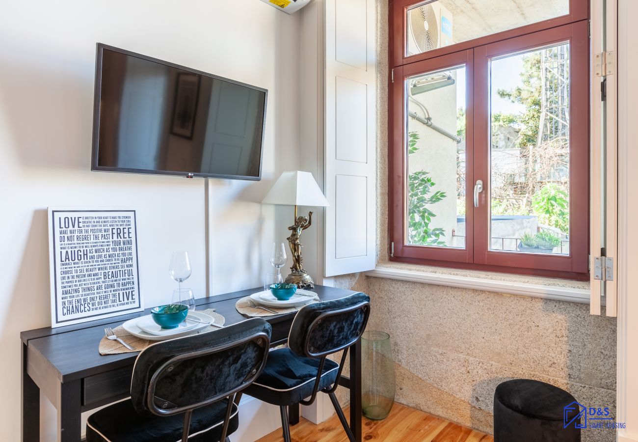 Estúdio em Porto - Josephine Apartments