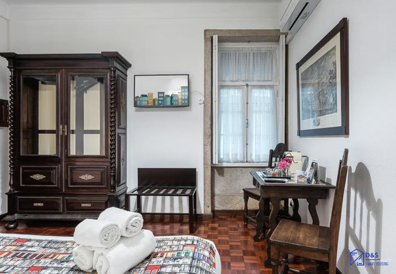 Quarto em Porto - Office Residence 8