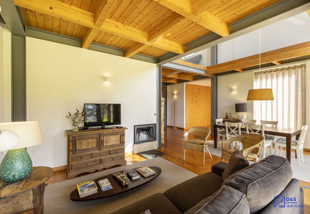 Casa em Arouca - Casa da Longra