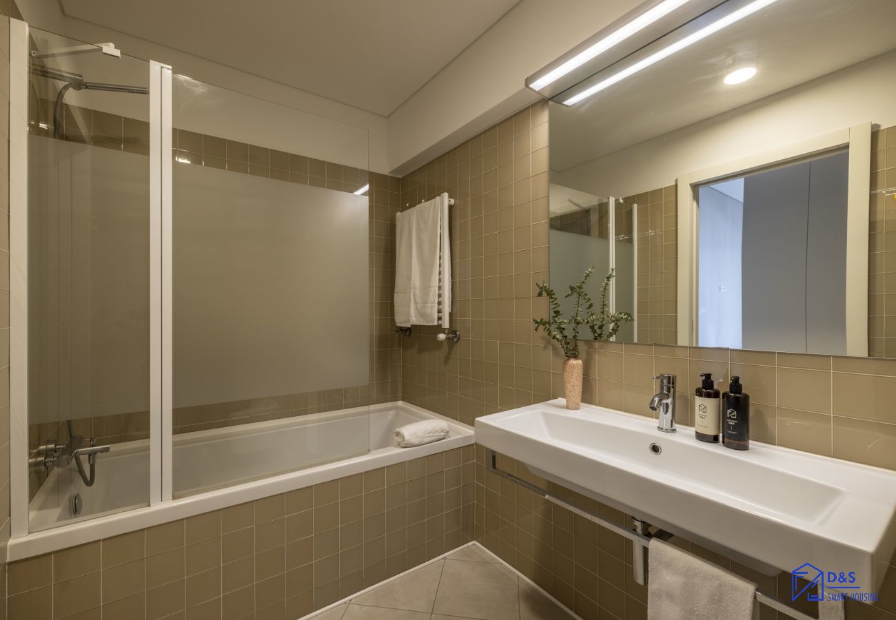 Apartamento em Porto - Cardosas Square Living