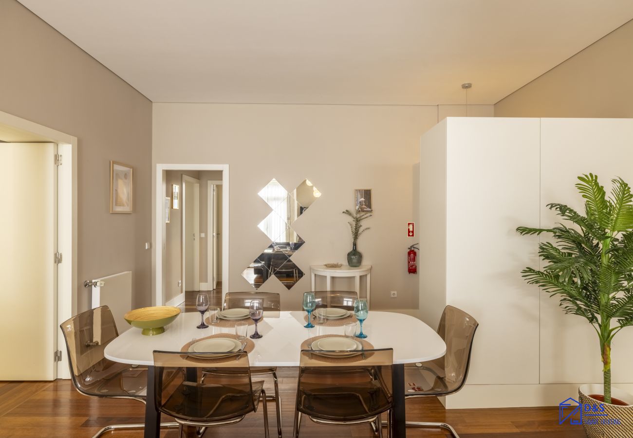 Apartamento em Porto - Cardosas Square Living