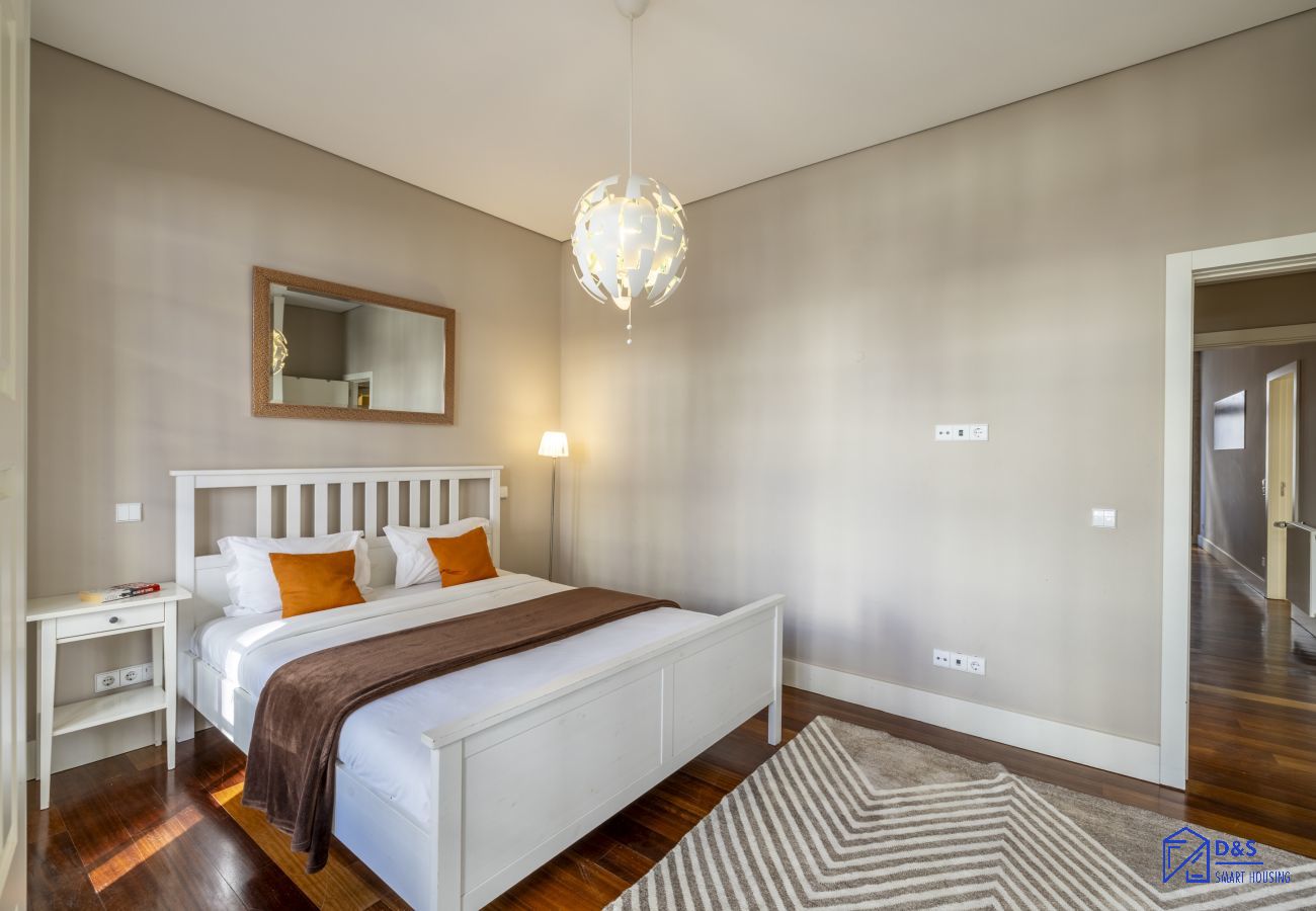 Apartamento em Porto - Cardosas Square Living