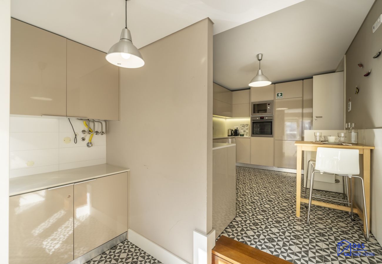 Apartamento em Porto - Cardosas Square Living