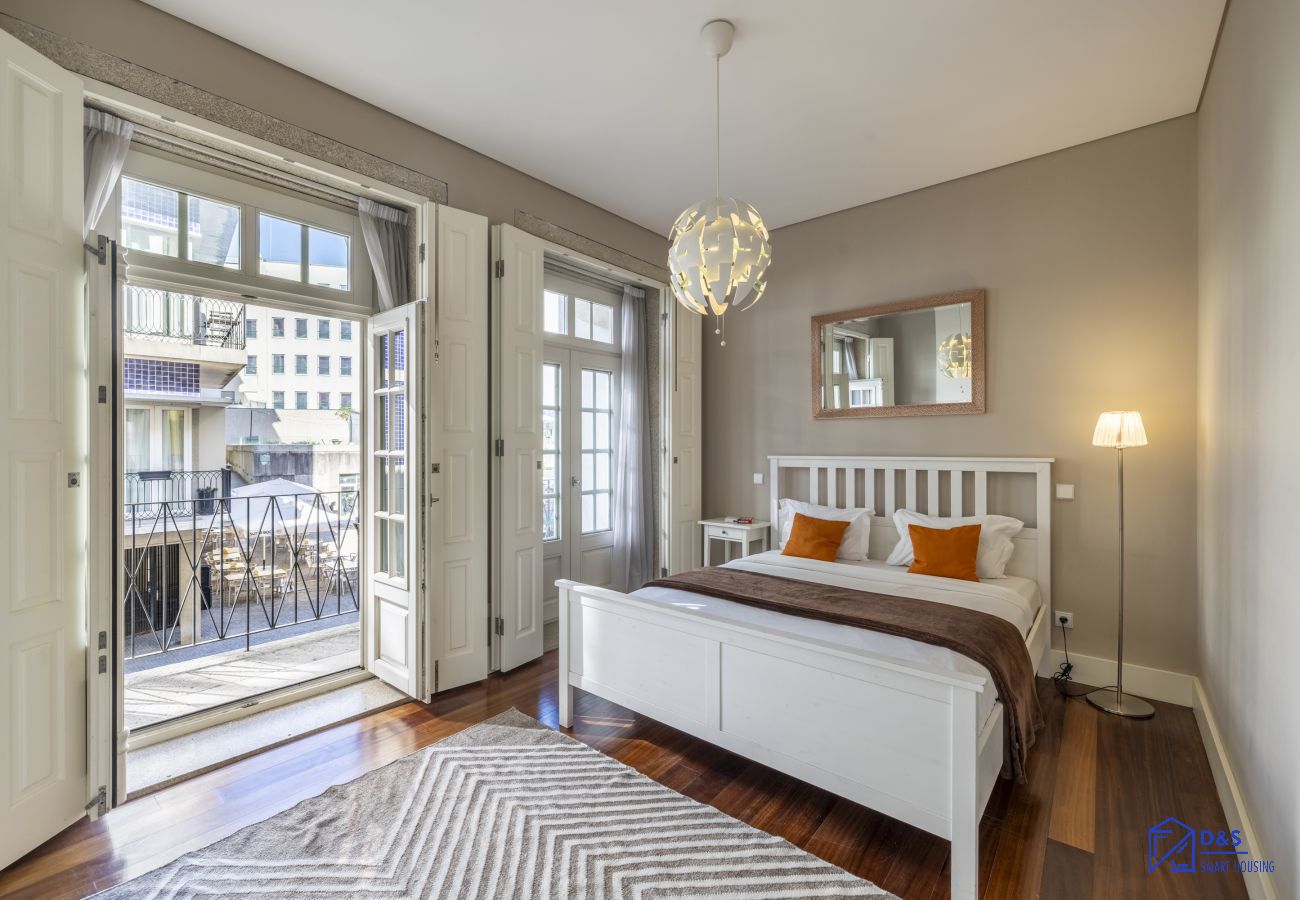 Apartamento em Porto - Cardosas Square Living