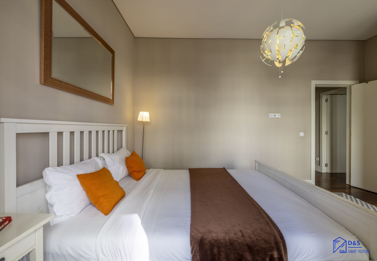 Apartamento em Porto - Cardosas Square Living