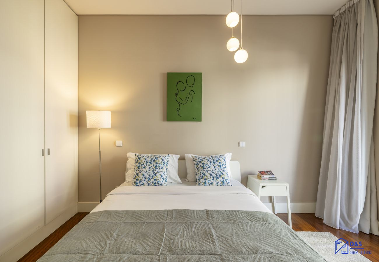 Apartamento em Porto - Cardosas Square Living