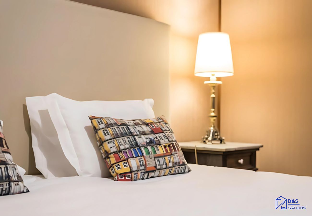 Rent by room in Porto - Office Residence 1