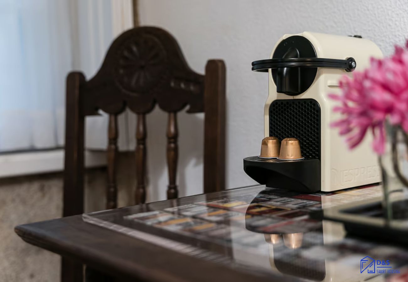 Rent by room in Porto - Office Residence 8