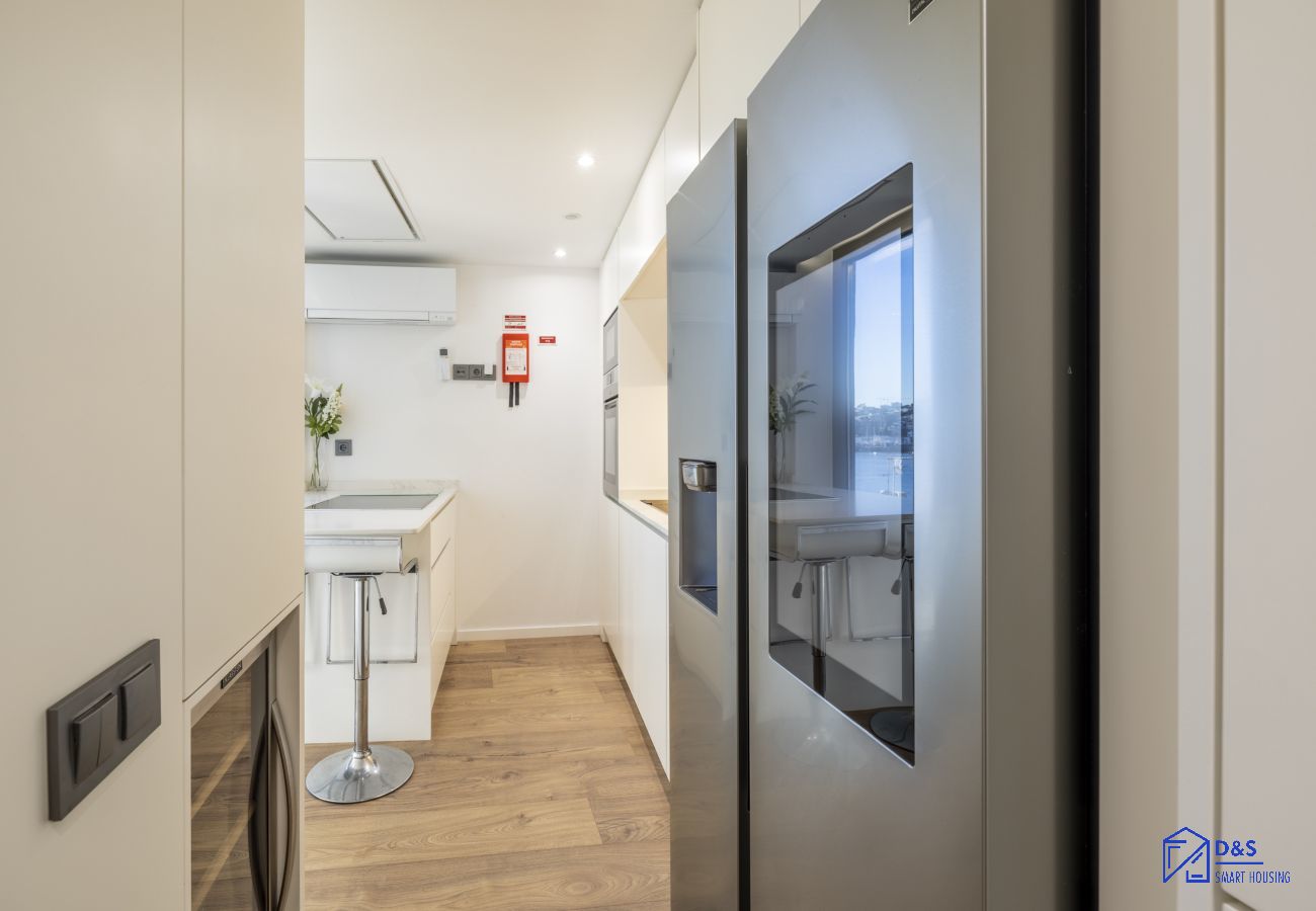 Apartment in Porto - D&S – Foz Riverside Apartment
