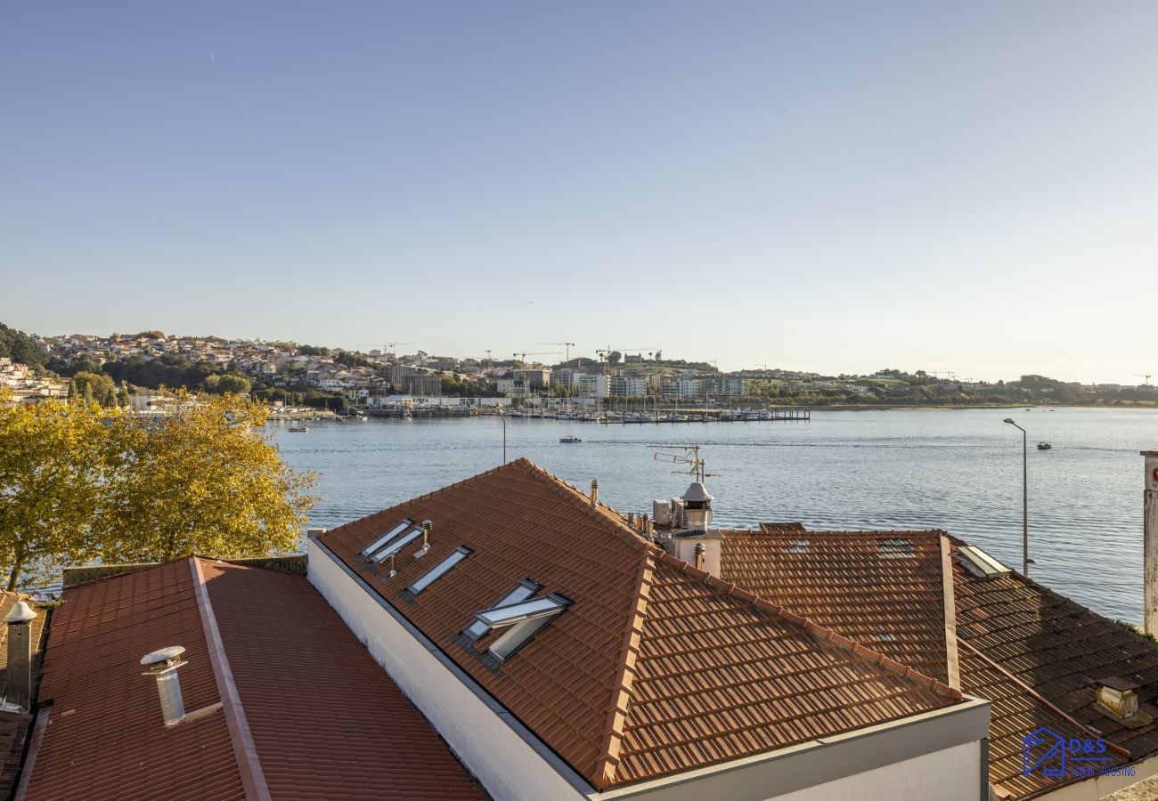 Apartment in Porto - D&S – Foz Riverside Apartment