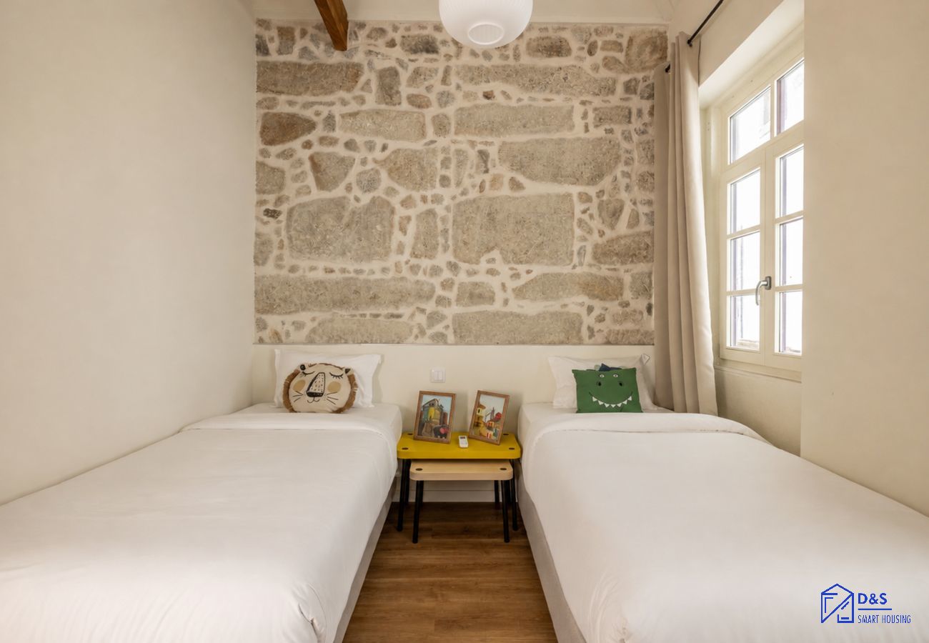 Apartment in Porto - Taipas House in Porto 2