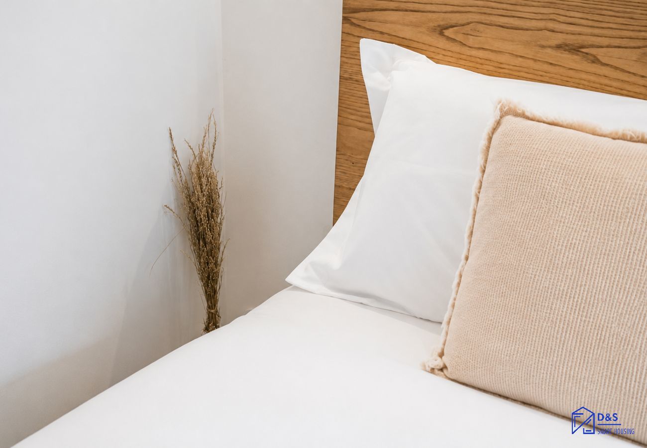 Apartment in Porto - Alegria Duplex Garden