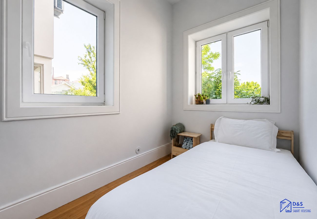Apartment in Porto - Alegria Duplex Garden