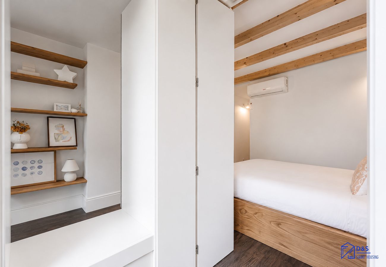 Apartment in Porto - Alegria Duplex Garden