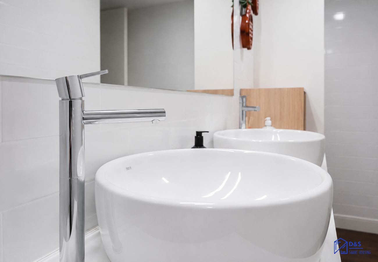Apartment in Porto - Alegria Duplex Garden