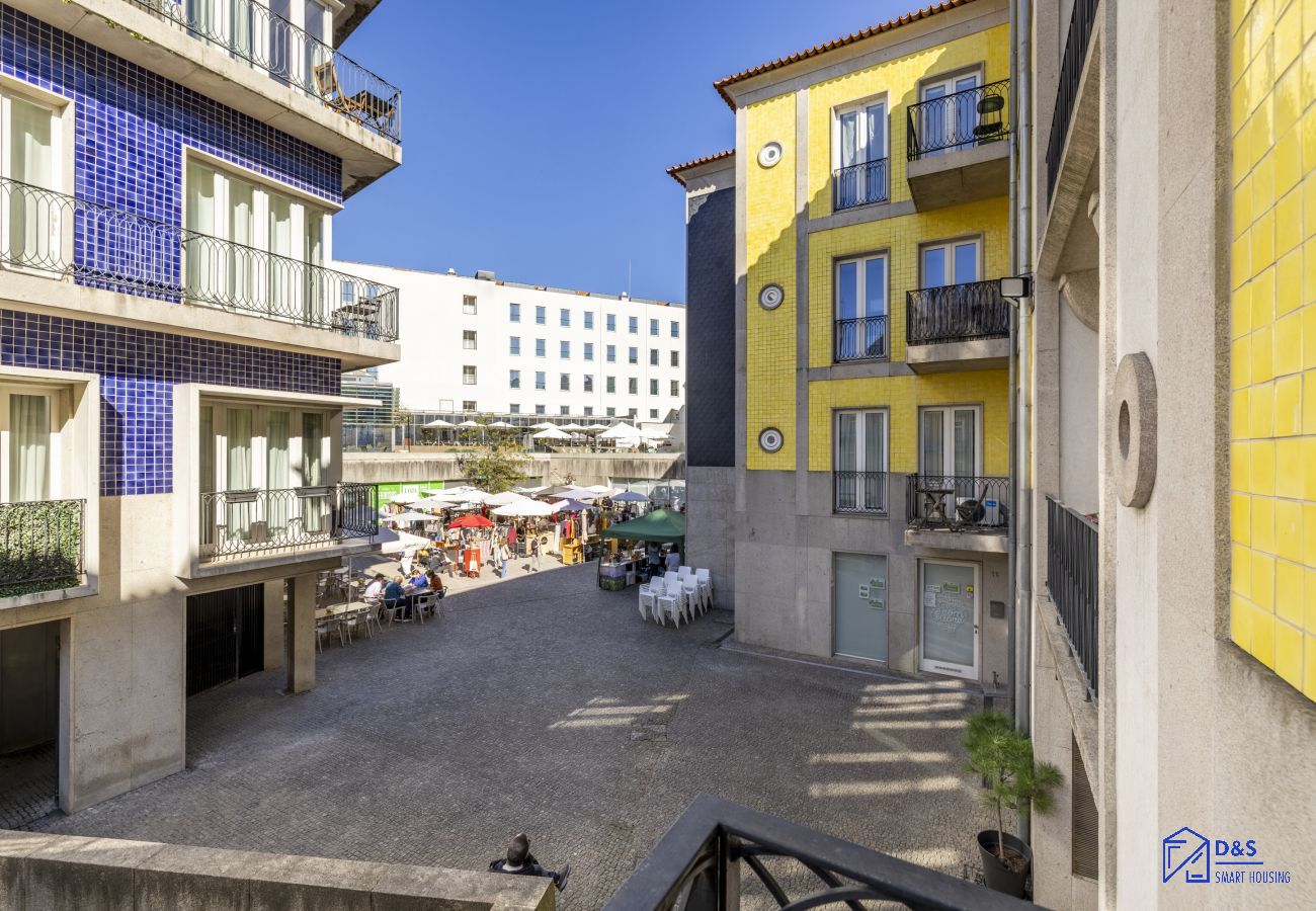 Apartamento em Porto - Cardosas Square Living