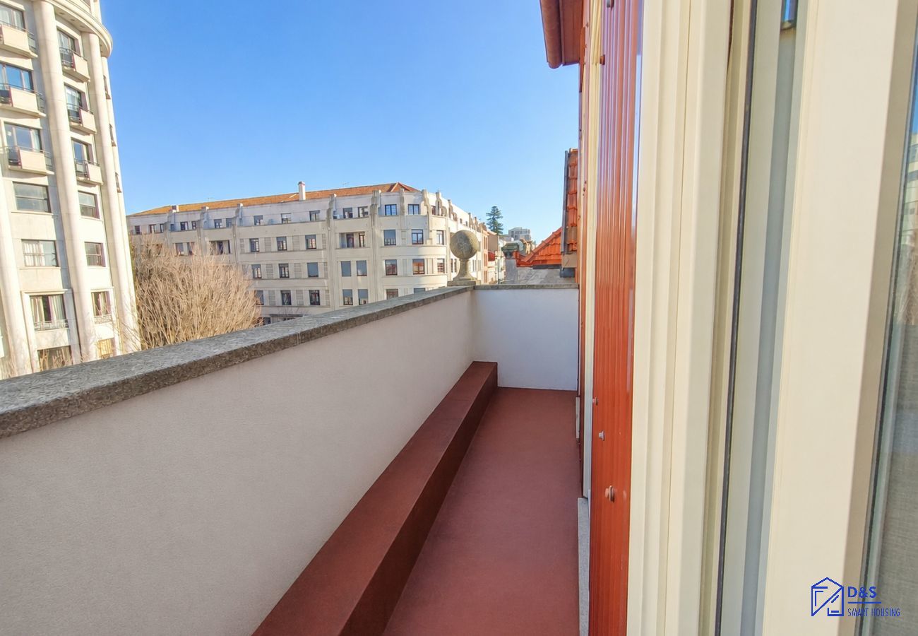 Apartamento em Porto - Mercado dos Poetas