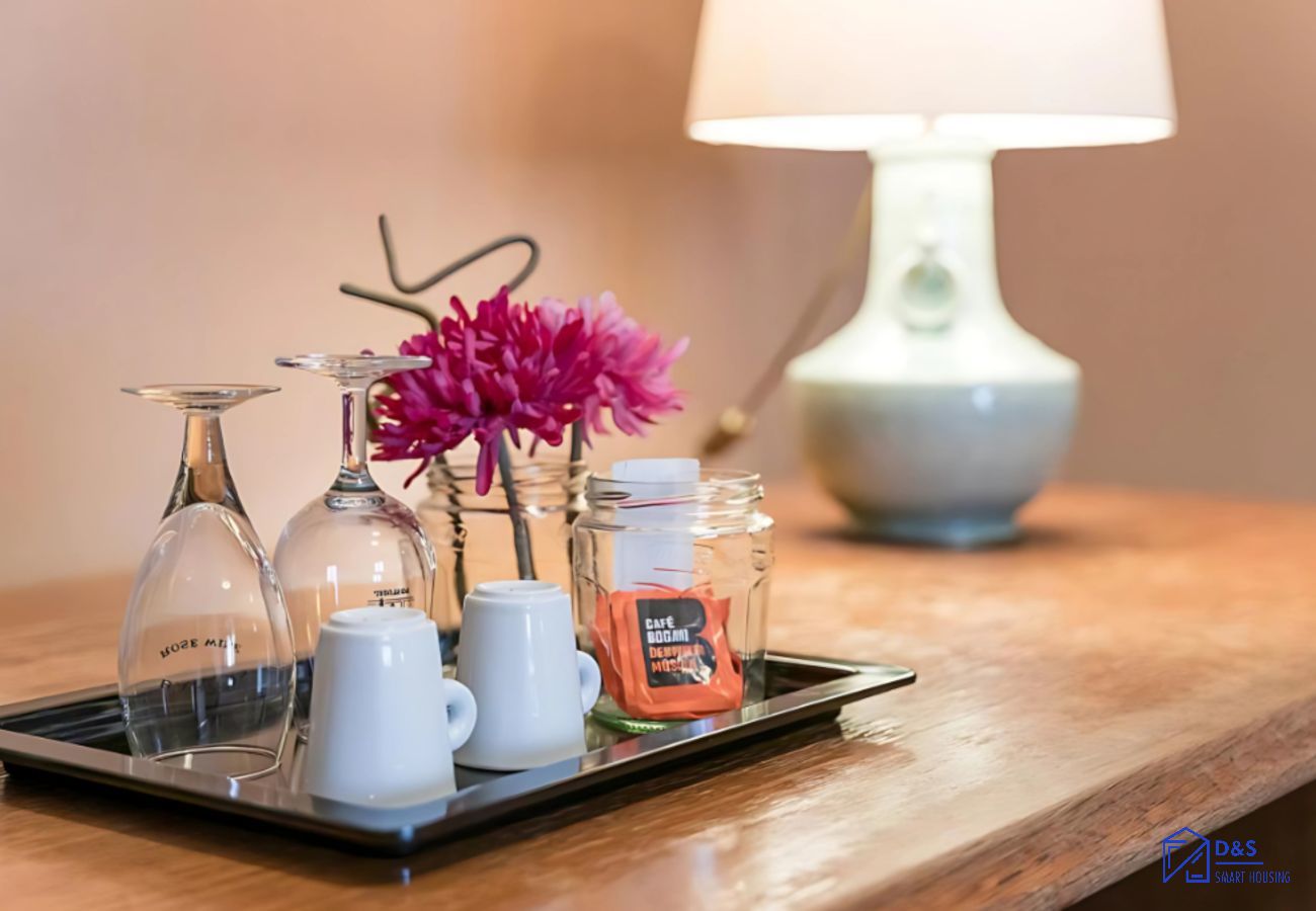 Rent by room in Porto - Office Residence 1