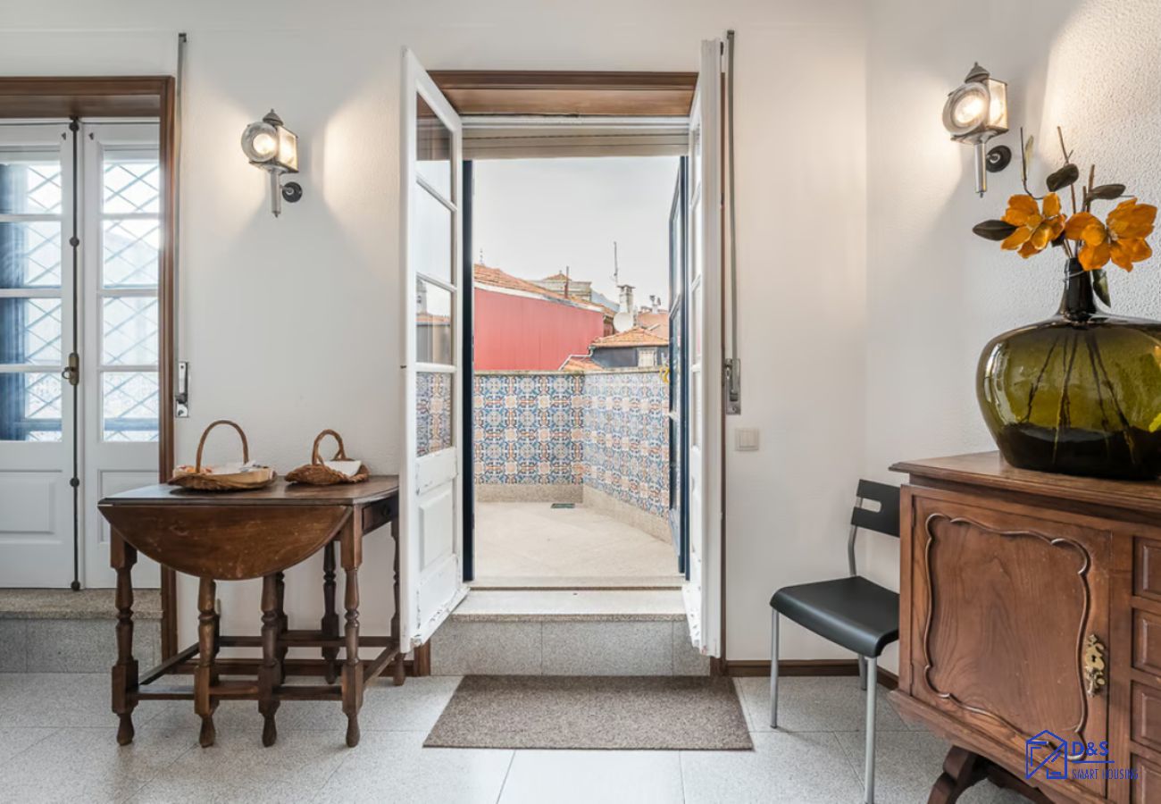Rent by room in Porto - Office Residence 6